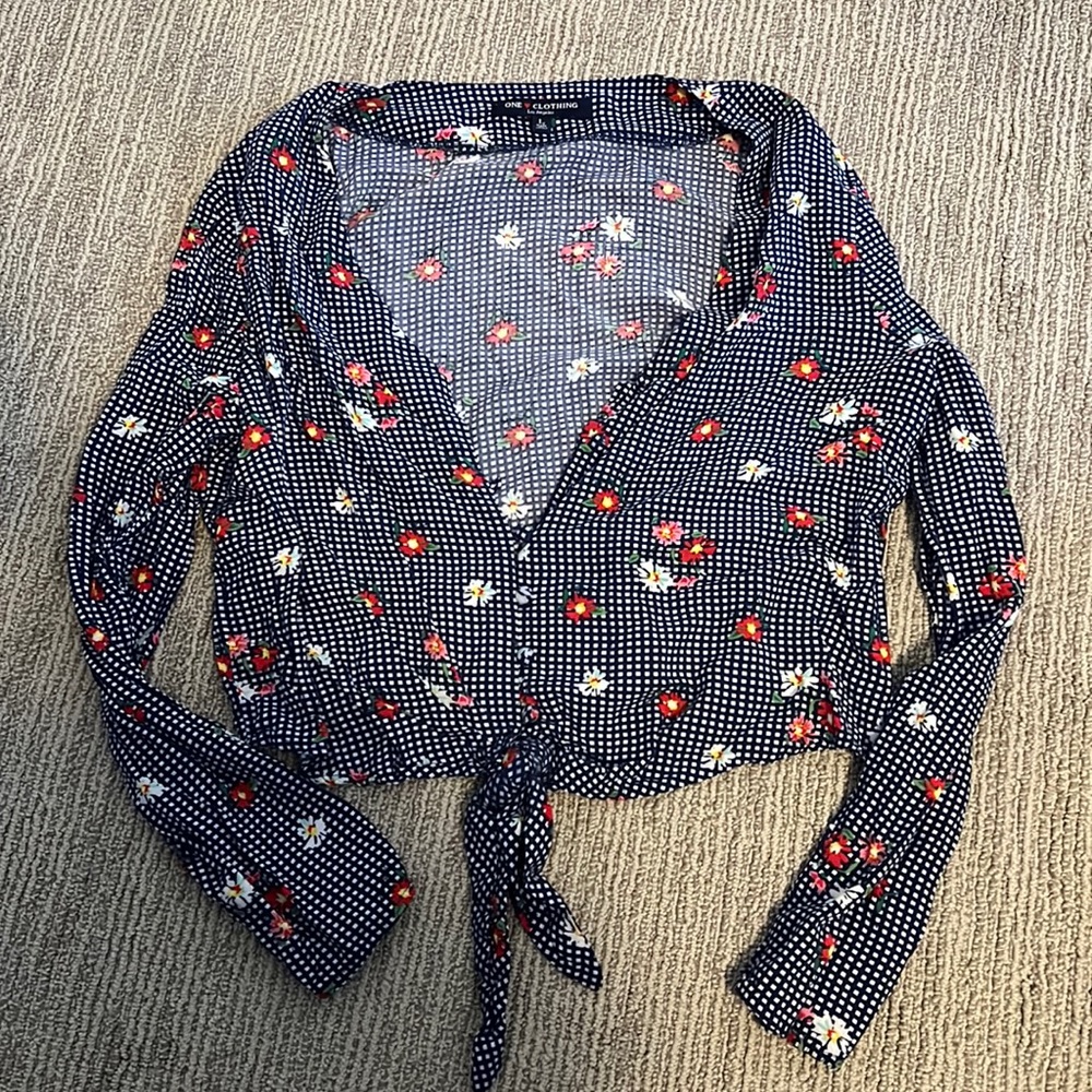 One Clothing | Floral Long Sleeve Crop Top